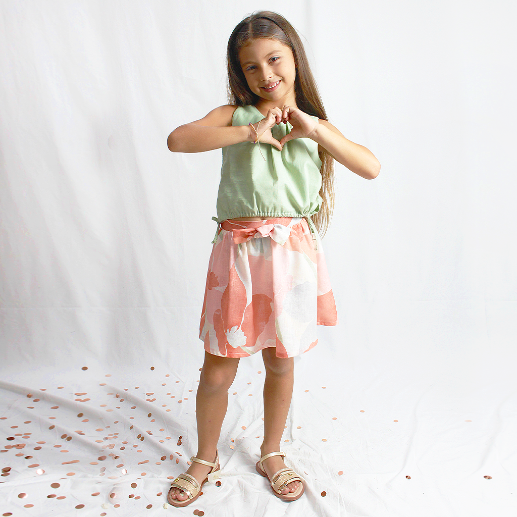 Conjunto niña falda floral